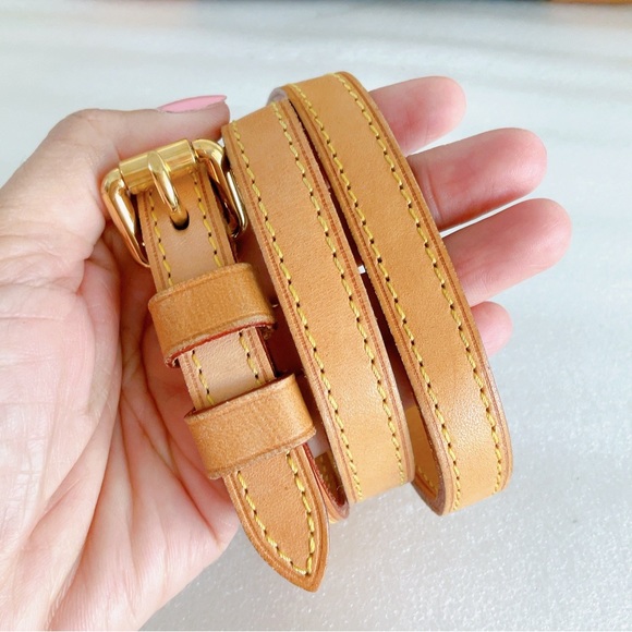 Authentic Louis Vuitton Estrella MM shioulder bag - Picture 14 of 16